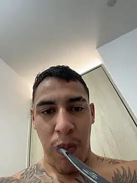MassimoCo_ 在線直播表演