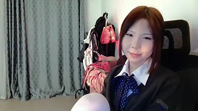 AprilOnilll Webcam-Show