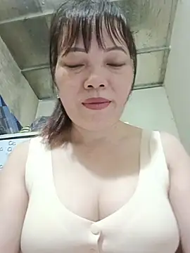 Chatroom XXX en direct de Sana-vn