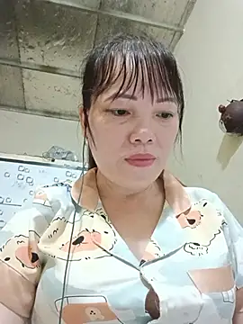 Sana-vn Adlı Modelin Canlı XXX Sohbeti