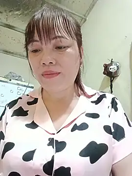 แชท XXX สดของ Sana-vn