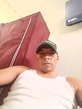 laparka123349_: διαδικτυακό σόου στην κάμερα