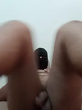 عرض كام midourombo