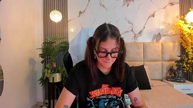 ChaeyounngDae's Webcam Show