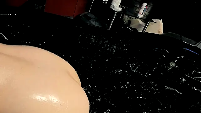 ashleyandtommy1 Webcam Show