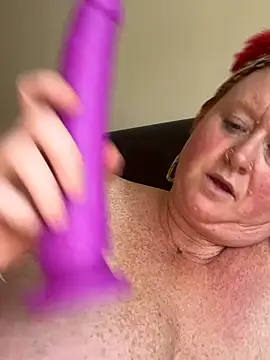 BustyRedxx Live XXX Chat