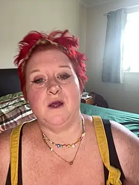 BustyRedxx's Live XXX Chat