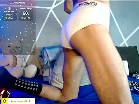Show modela alexx_23cm na web-kameri
