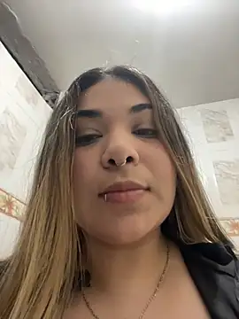 Chatroom XXX en direct de alejasc_