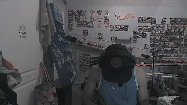 PRBoricua787 Show in webcam