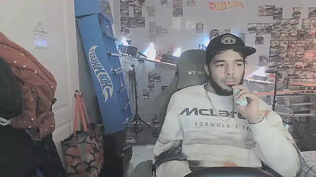 Webkamerová show PRBoricua787