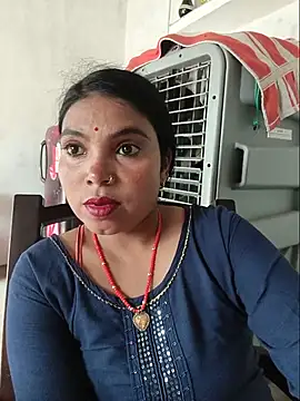 Show modela Mahi_hote na web-kameri