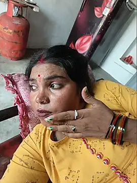 Mahi_hote Show in webcam