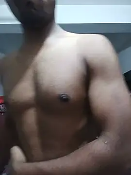 Show modela Vikash8240 na web-kameri