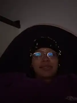 צ'אט XXX בשידור חי של badm4h