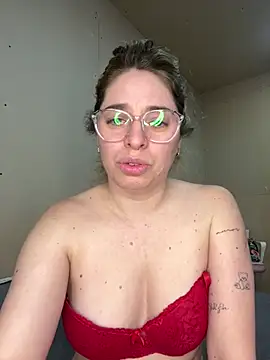soyanahii – webcam-show