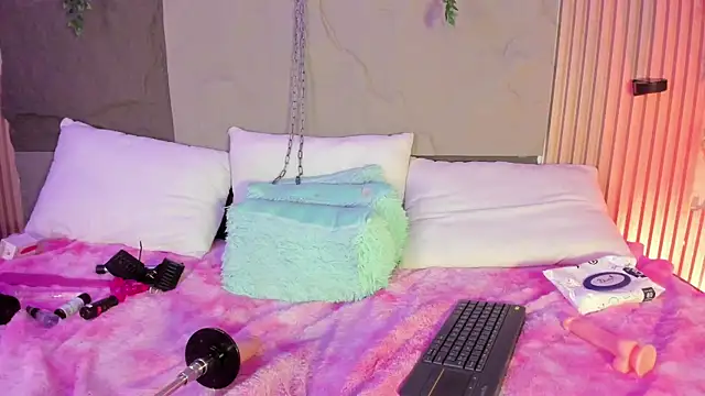Živá chatovací místnost Emmayourgirl