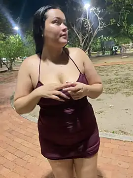 Show modela Datoka_adrenaline na web-kameri