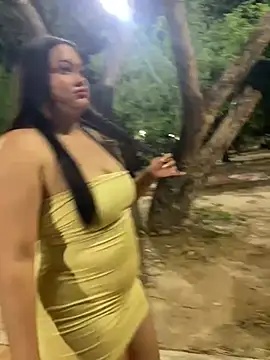 Pertunjukan Kamera Web Datoka_adrenaline