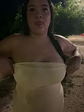 Show modela Datoka_adrenaline na web-kameri