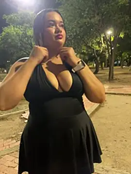 Datoka_adrenaline: διαδικτυακό σόου στην κάμερα