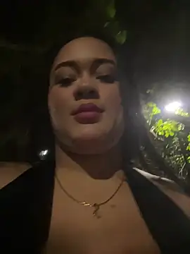 Datoka_adrenaline Show in webcam