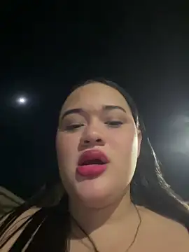 Datoka_adrenaline Show in webcam