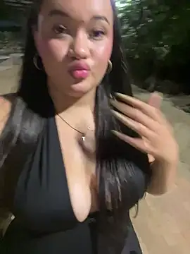 Datoka_adrenaline Show in webcam