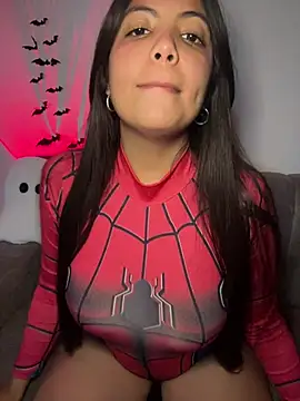 Nina_Belle Adlı Modelin Canlı XXX Sohbeti
