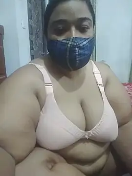 momo_loves 网络视讯表演
