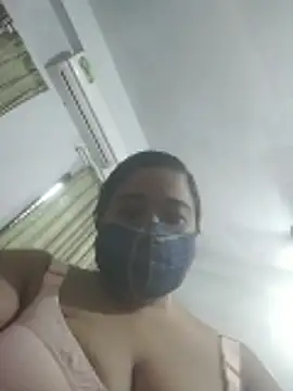 momo_loves – live chatrum