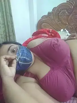momo_loves' Webcam Show