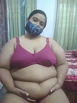 momo_loves Chat XXX in diretta