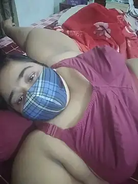 momo_loves Chat XXX in diretta