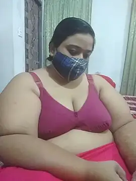 momo_loves Chat XXX in diretta