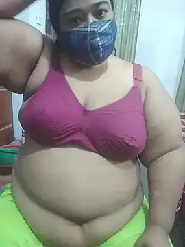 momo_loves Adlı Modelin Web Kamerası Şovu
