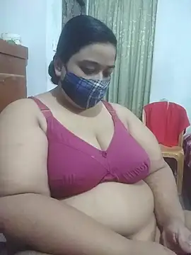 momo_loves Chat XXX live