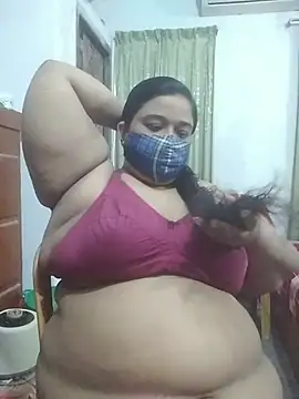 عرض كام momo_loves