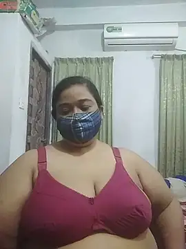 momo_loves Chat XXX live