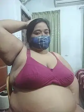Chatroom XXX en direct de momo_loves