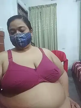 momo_loves' Webcam Show