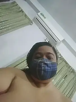 momo_loves ওয়েবক্যাম শো