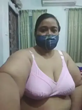 momo_loves 网络视讯表演