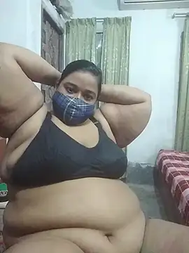 Chat +18 de momo_loves ao vivo