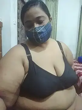 Chat +18 de momo_loves ao vivo