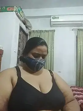 momo_loves Webcam Show