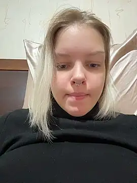 הופעת וובקאם של AshleyMur