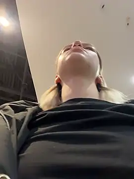 Chat +18 de AshleyMur ao vivo