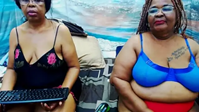 SEXY_MATURExx Show in webcam