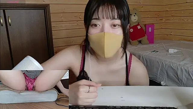 minami_room – webcam-show